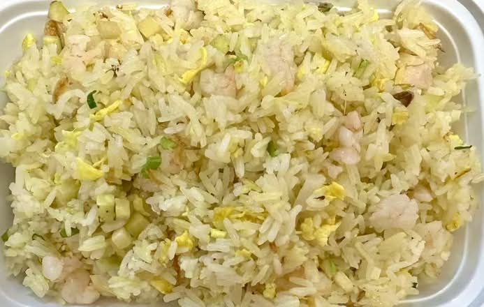 D54: 虾仁炒饭 / Shrimp Fried Rice